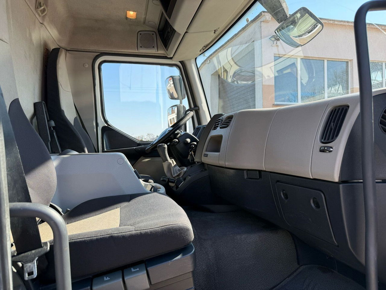 Грузовик-шасси Renault Midlum 220: фото 10