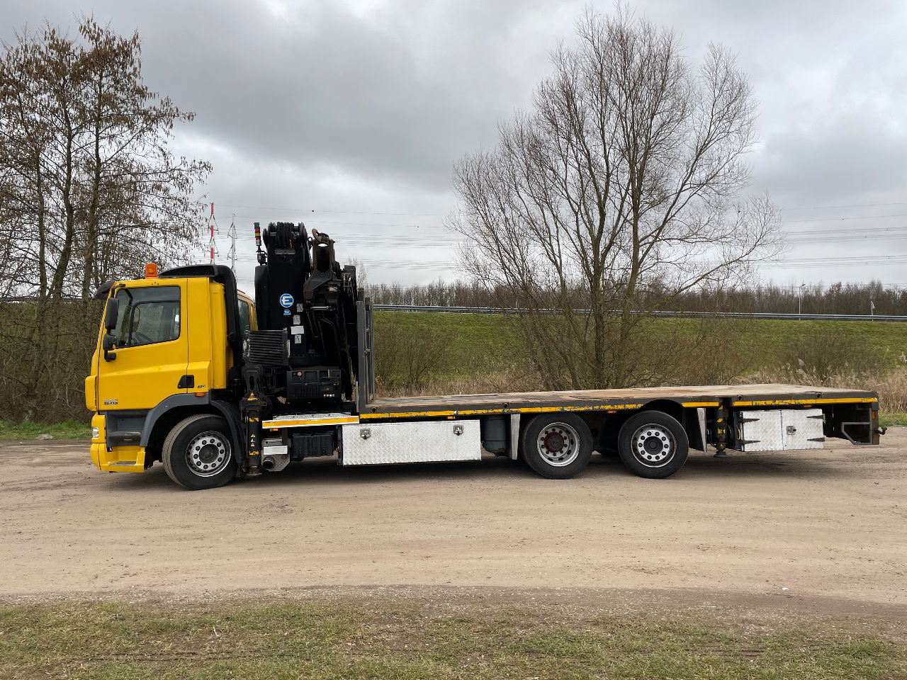 DAF 85.410 Met Effer 470 6s laadkraan ladekran loadercrane crane palfinger hiab fassi - Автоманипулятор: фото 2 DAF 85.410 Met Effer 470 6s laadkraan ladekran loadercrane crane palfinger hiab fassi - Автоманипулятор: фото 2