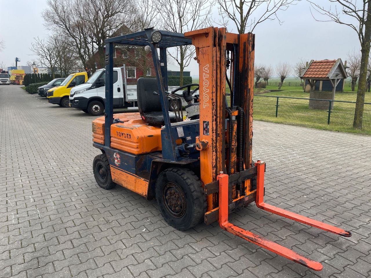 Toyota 2.5ton diesel triplo heftruck forklift - Вилочный погрузчик: фото 4 Toyota 2.5ton diesel triplo heftruck forklift - Вилочный погрузчик: фото 4
