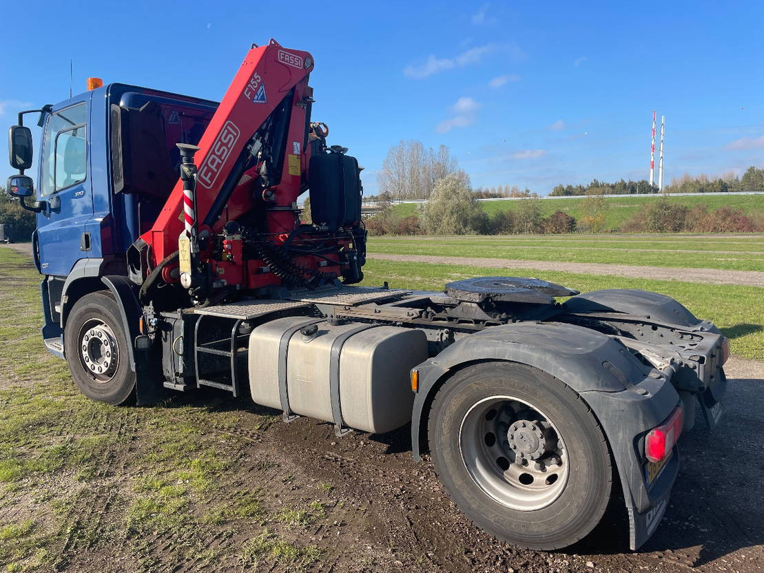 DAF CF 370 Caf 370 met fassi f155 kraan Zgan - Тягач: фото 3 DAF CF 370 Caf 370 met fassi f155 kraan Zgan - Тягач: фото 3