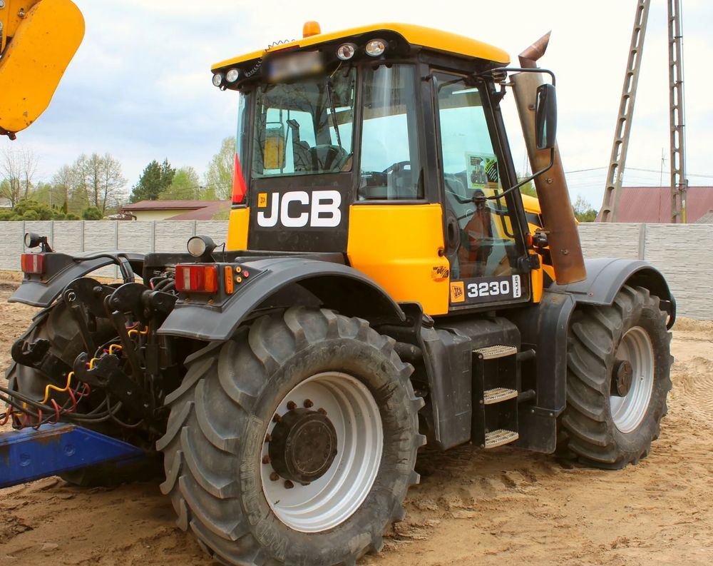 JCB Fastrac 3230 Plus - Трактор: фото 4 JCB Fastrac 3230 Plus - Трактор: фото 4
