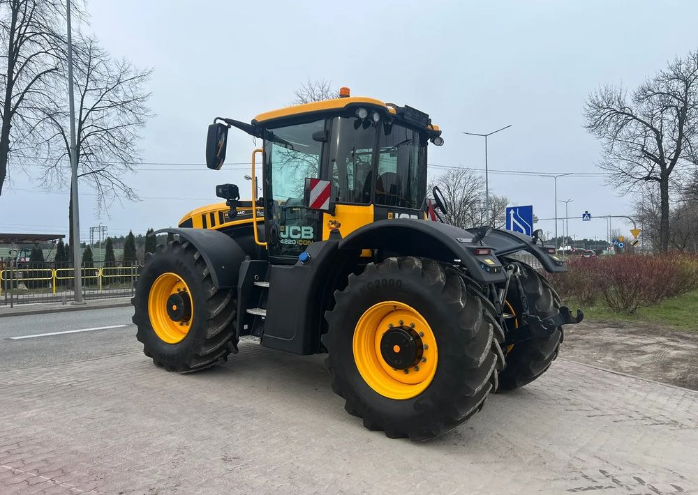 JCB Fastrac 4220 ICON | DEMO |220 KM |2022 ROK - Трактор: фото 3 JCB Fastrac 4220 ICON | DEMO |220 KM |2022 ROK - Трактор: фото 3