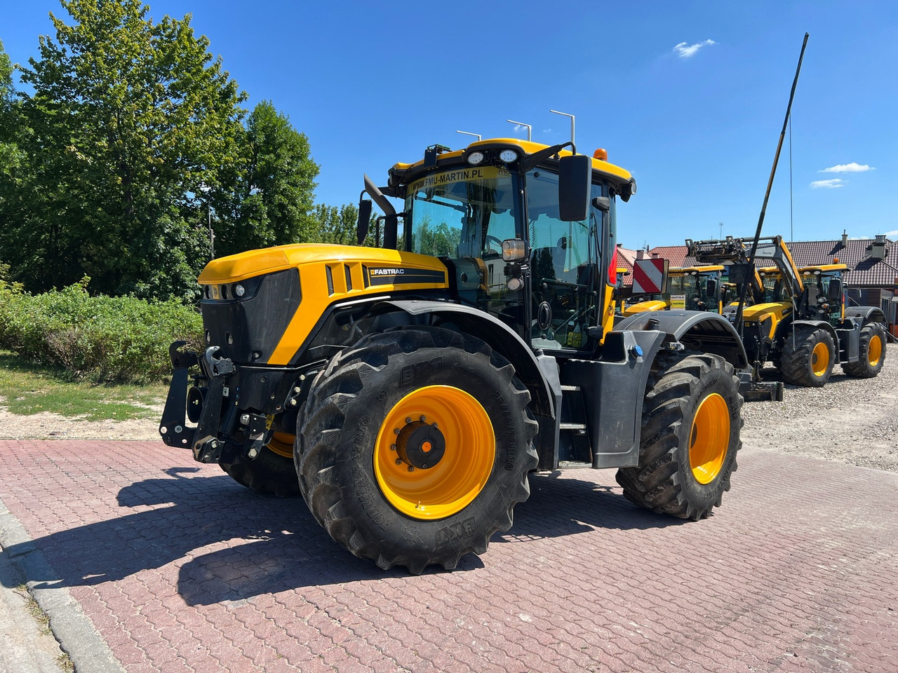 JCB Fastrac 4220 - Трактор: фото 1 JCB Fastrac 4220 - Трактор: фото 1