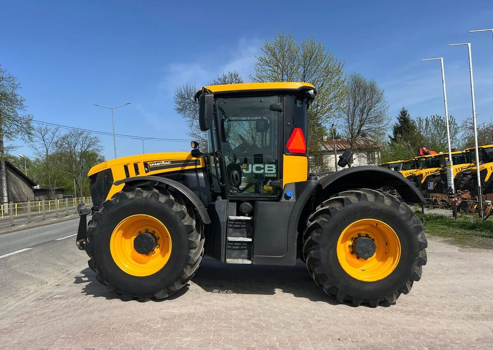 JCB Fastrac 4220 Trimble - Трактор: фото 2 JCB Fastrac 4220 Trimble - Трактор: фото 2