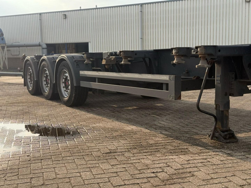 Kögel PORT 40 SIMPLEX 20 CONTAINER CHASSIS, NL TRAILER, 2020 - Полуприцеп-контейнеровоз/ Сменный кузов: фото 2 Kögel PORT 40 SIMPLEX 20 CONTAINER CHASSIS, NL TRAILER, 2020 - Полуприцеп-контейнеровоз/ Сменный кузов: фото 2