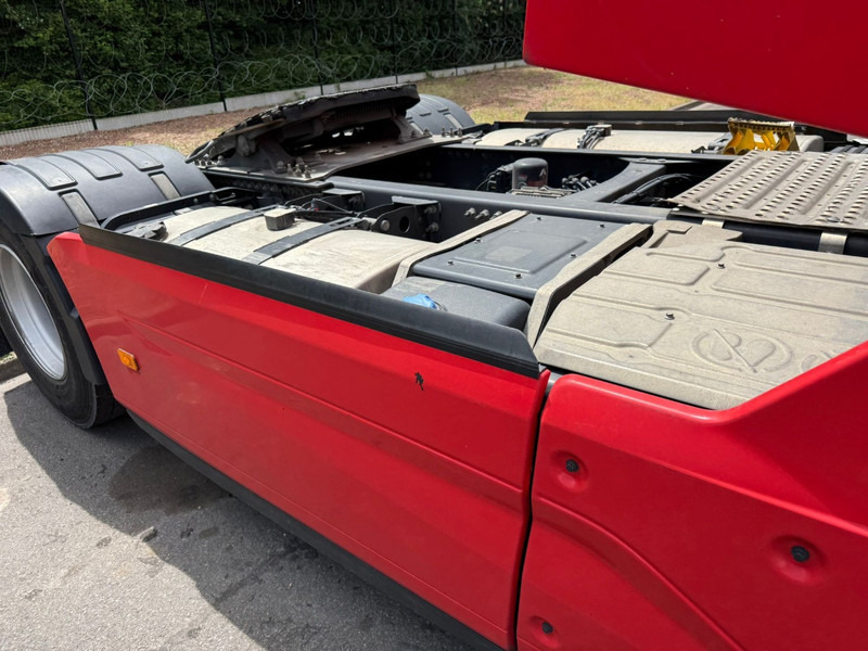 Renault T520 HIGH FULL SPOILER, STEEL/AIR, 2 TANKS, 2 BEDS, FRIGO - Тягач: фото 4 Renault T520 HIGH FULL SPOILER, STEEL/AIR, 2 TANKS, 2 BEDS, FRIGO - Тягач: фото 4