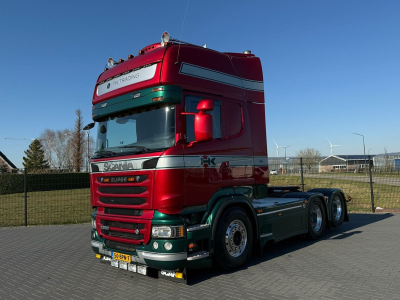 Scania R560 V8 SHOW TRUCK, INTERIOR, FULL AIR, LIKE NEW. - Тягач: фото 3 Scania R560 V8 SHOW TRUCK, INTERIOR, FULL AIR, LIKE NEW. - Тягач: фото 3
