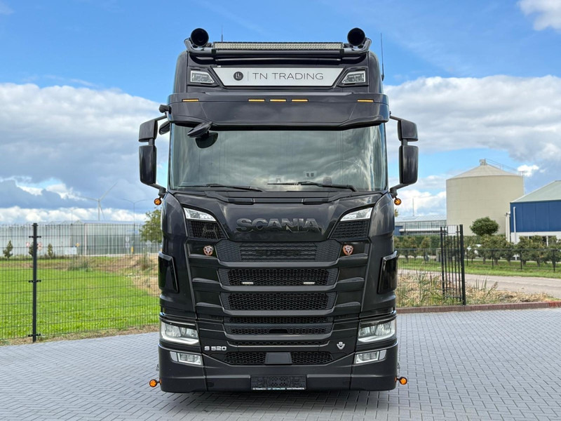 Scania S520 V8 NGS EURO 6D, VOLLUCHT, RETARDER, 6 PUNTS LUCHTVERING, LEER, ALCOA. - Тягач: фото 4 Scania S520 V8 NGS EURO 6D, VOLLUCHT, RETARDER, 6 PUNTS LUCHTVERING, LEER, ALCOA. - Тягач: фото 4