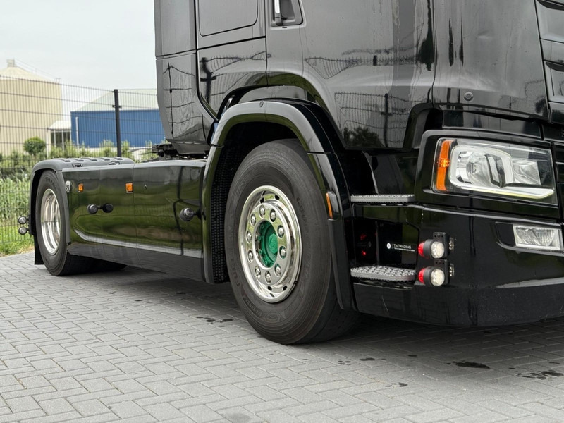 Scania S580 V8 NGS RETARDER, LEATHER, 2X TANK, TOP CONDITION! - Тягач: фото 2 Scania S580 V8 NGS RETARDER, LEATHER, 2X TANK, TOP CONDITION! - Тягач: фото 2