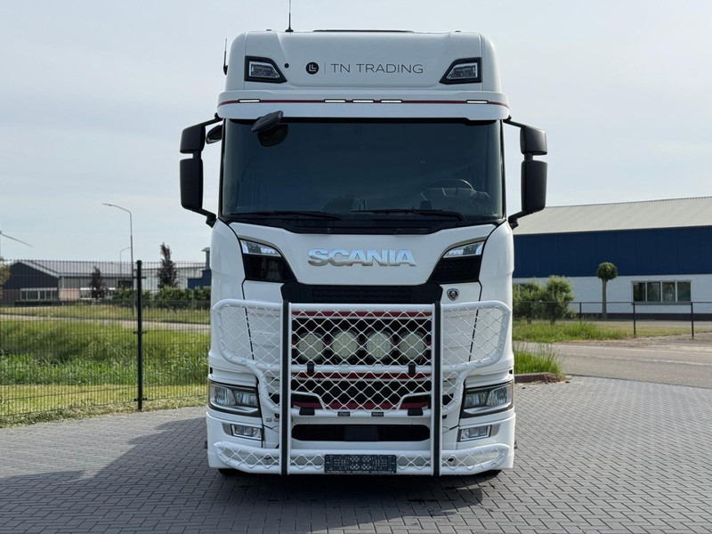 Scania S580 VOLLUCHT, PTO, LEER, RETARDER, TV, 3.15WB, BULLBAR. - Тягач: фото 4 Scania S580 VOLLUCHT, PTO, LEER, RETARDER, TV, 3.15WB, BULLBAR. - Тягач: фото 4