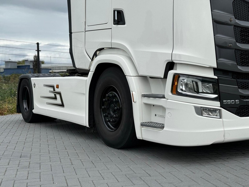 Scania S590 V8 NGS FULL AIR, PARK COOL, RETARDER, 2 TANKS. - Тягач: фото 2 Scania S590 V8 NGS FULL AIR, PARK COOL, RETARDER, 2 TANKS. - Тягач: фото 2