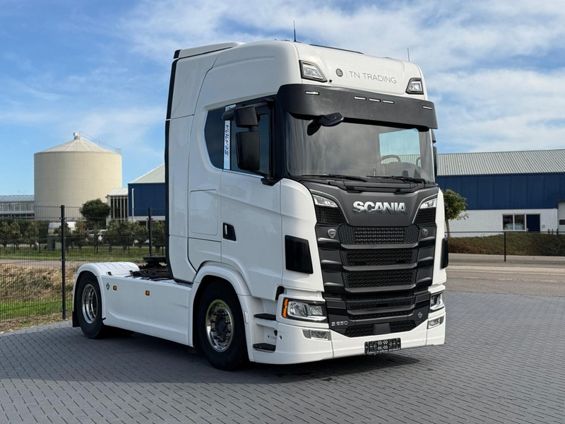 Scania S650 V8 NGS PARK COOL, VOLLUCHT, HYDRAULIEK, PTO, RETARDER, VOL SPOILER. - Тягач: фото 1 Scania S650 V8 NGS PARK COOL, VOLLUCHT, HYDRAULIEK, PTO, RETARDER, VOL SPOILER. - Тягач: фото 1