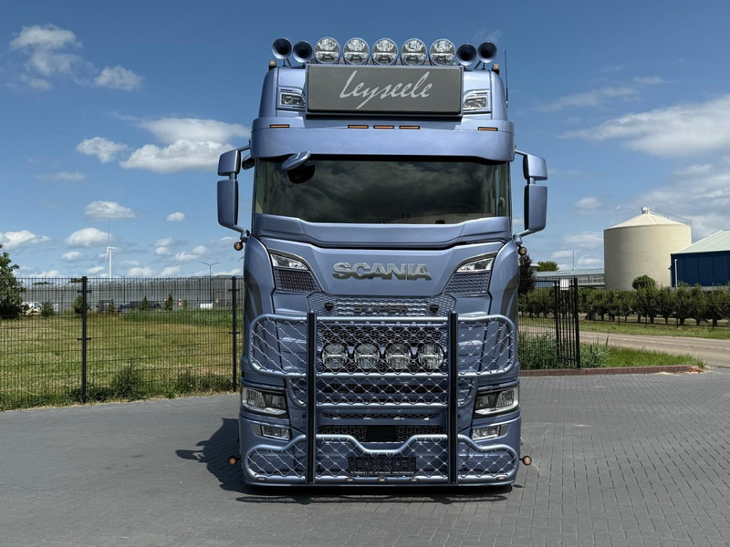 Scania S650 V8 NGS SHOWTRUCK, GESTUURD, VOLLUCHT, TOPSTAAT, ALCOA'S. - Тягач: фото 4 Scania S650 V8 NGS SHOWTRUCK, GESTUURD, VOLLUCHT, TOPSTAAT, ALCOA'S. - Тягач: фото 4
