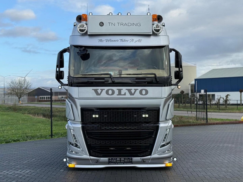 Volvo FH 13.460 SHOW, FULL AIR, ALCOA, INTERIOR, LIKE NEW, TOP. - Тягач: фото 3 Volvo FH 13.460 SHOW, FULL AIR, ALCOA, INTERIOR, LIKE NEW, TOP. - Тягач: фото 3