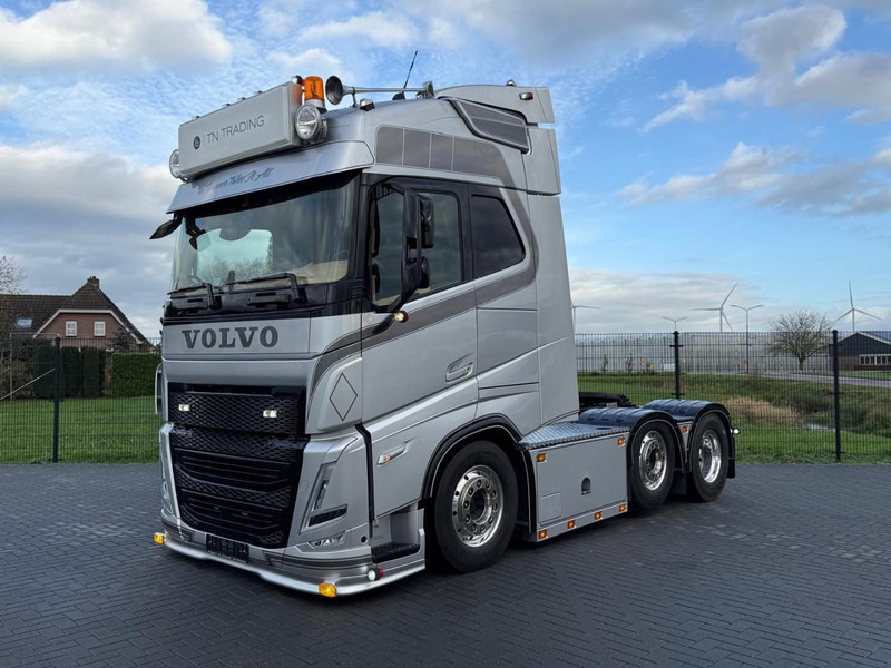 Volvo FH 13.460 SHOW, FULL AIR, ALCOA, INTERIOR, LIKE NEW, TOP. - Тягач: фото 2 Volvo FH 13.460 SHOW, FULL AIR, ALCOA, INTERIOR, LIKE NEW, TOP. - Тягач: фото 2