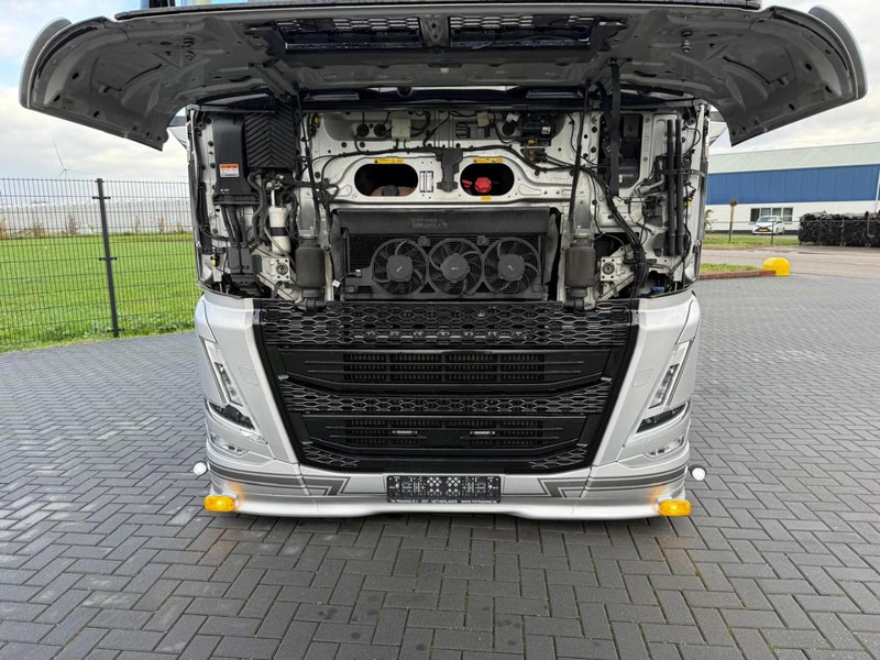 Volvo FH 13.460 SHOW, FULL AIR, ALCOA, INTERIOR, LIKE NEW, TOP. - Тягач: фото 5 Volvo FH 13.460 SHOW, FULL AIR, ALCOA, INTERIOR, LIKE NEW, TOP. - Тягач: фото 5