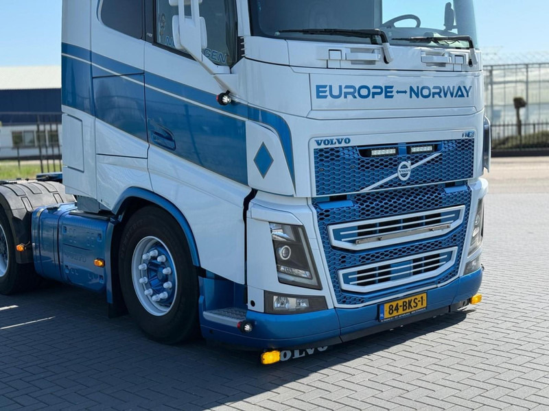 Volvo FH 16.750 FULL AIR, LEATHER, SHOW, TOP CONDITION, XL CABINE. - Тягач: фото 5 Volvo FH 16.750 FULL AIR, LEATHER, SHOW, TOP CONDITION, XL CABINE. - Тягач: фото 5