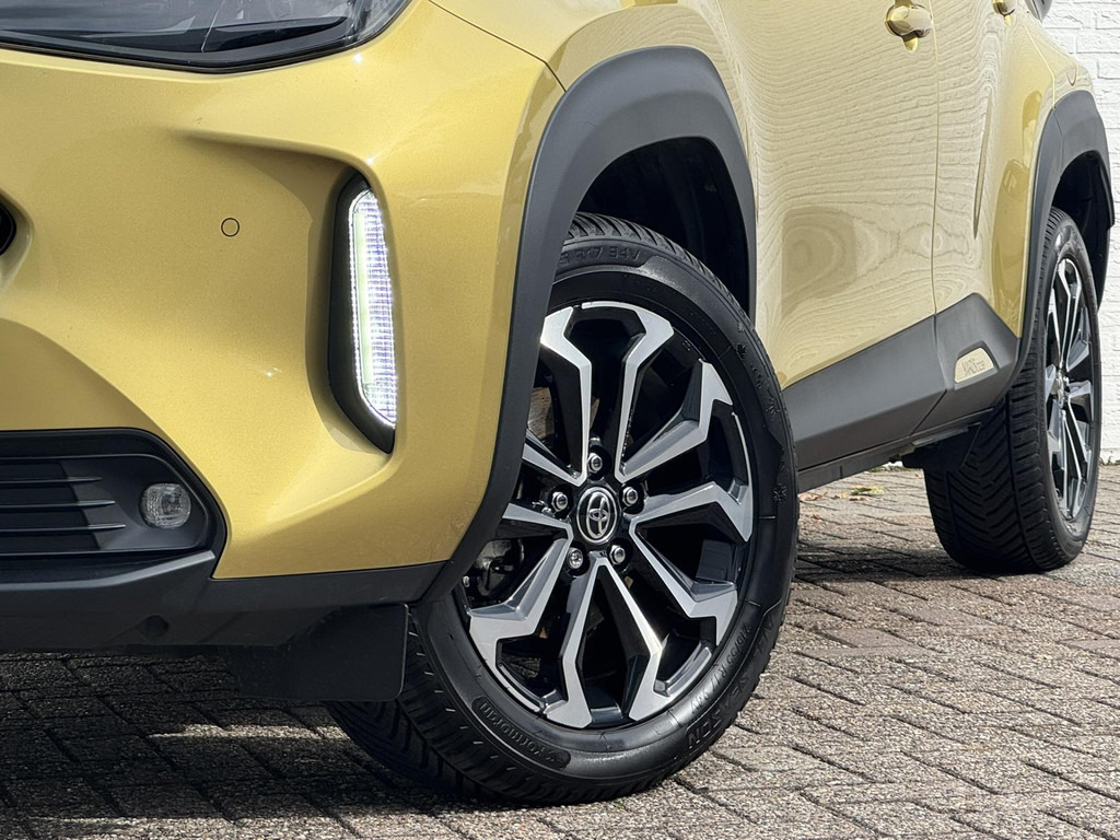 Toyota Yaris Cross-1.5 Hybrid Dynamic Camera Pdc Navigatie Led verlichting Carplay Clima Stoelverwarming - Внедорожник: фото 5 Toyota Yaris Cross-1.5 Hybrid Dynamic Camera Pdc Navigatie Led verlichting Carplay Clima Stoelverwarming - Внедорожник: фото 5