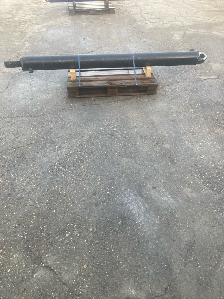 Hyva - Гидравлический цилиндр: фото 1 Hyva - Гидравлический цилиндр: фото 1