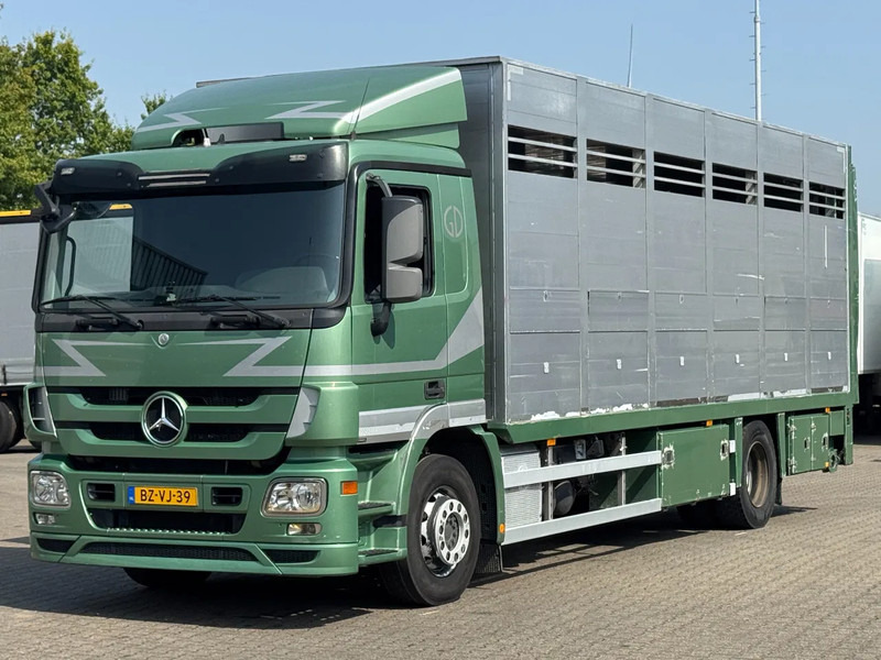 Mercedes-Benz Actros 1832 L 1 - 2 Stock Animal Transport - Грузовик для перевозки животных: фото 1 Mercedes-Benz Actros 1832 L 1 - 2 Stock Animal Transport - Грузовик для перевозки животных: фото 1