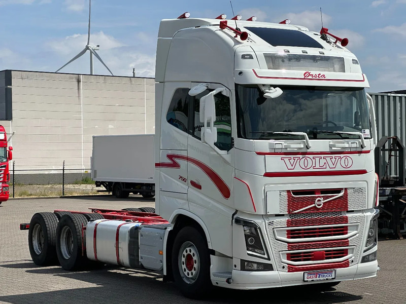Volvo FH 16.750 6x4 Globe XL Chassis Retarder 4.30 Wb Full Air - Грузовик-шасси: фото 2 Volvo FH 16.750 6x4 Globe XL Chassis Retarder 4.30 Wb Full Air - Грузовик-шасси: фото 2