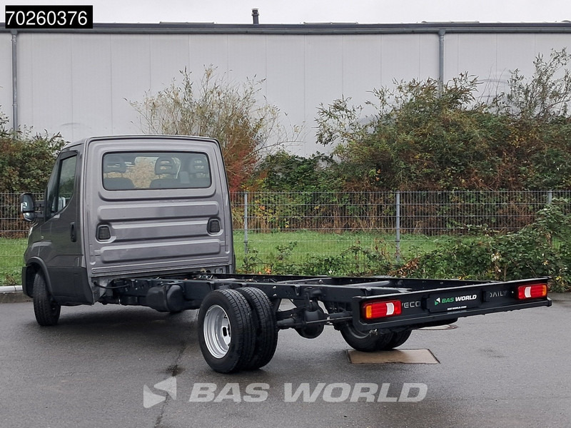 Iveco Daily 35C21 Neu! 3.0L 2025-Modell Automatik 210PS Radstand 410 Fahrgestell Doppelbereifung LED ACC Klima Euro6 Chassis A/C - Фургон: фото 5 Iveco Daily 35C21 Neu! 3.0L 2025-Modell Automatik 210PS Radstand 410 Fahrgestell Doppelbereifung LED ACC Klima Euro6 Chassis A/C - Фургон: фото 5