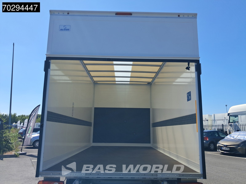 Volkswagen Crafter 177pk Neu! Automatik 2025 Facelift Koffer Ladebordwand Navi Klima Tempomat LED Euro6 21m3 A/C Cruise control - Фургон с закрытым кузовом: фото 3 Volkswagen Crafter 177pk Neu! Automatik 2025 Facelift Koffer Ladebordwand Navi Klima Tempomat LED Euro6 21m3 A/C Cruise control - Фургон с закрытым кузовом: фото 3