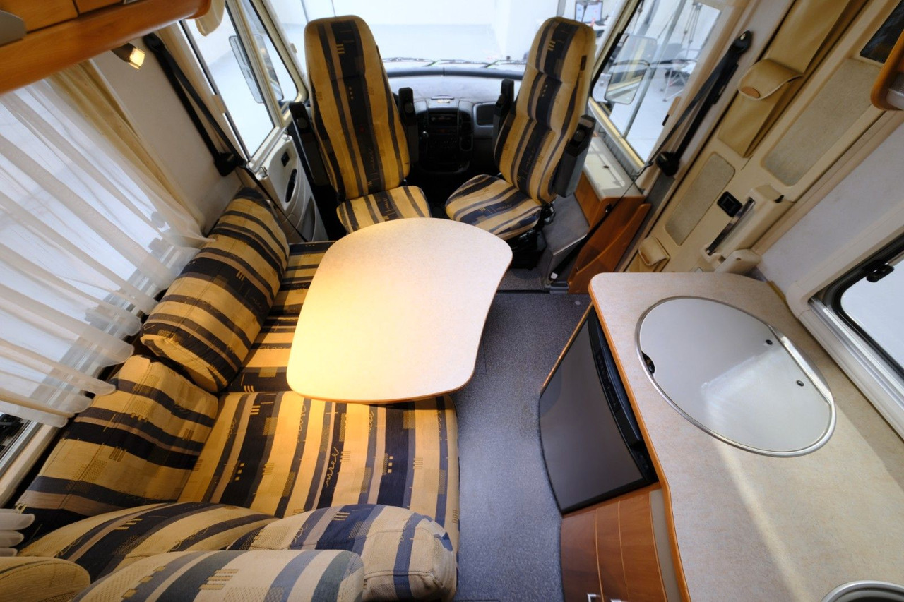 HYMER / ERIBA / HYMERCAR B 504/Festbett+Hubbett/Klima/Solar/DPF-Grün в лизинг HYMER / ERIBA / HYMERCAR B 504/Festbett+Hubbett/Klima/Solar/DPF-Grün: фото 11