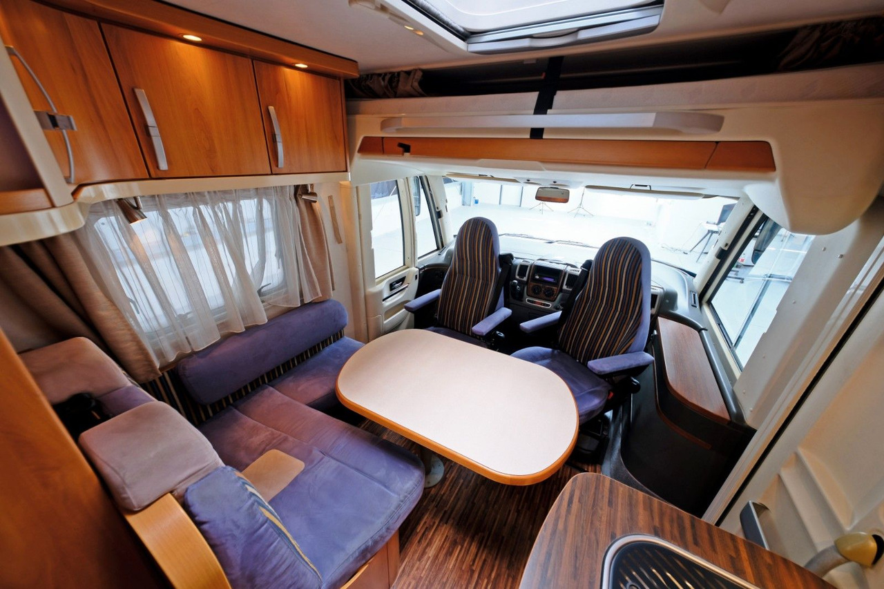 HYMER / ERIBA / HYMERCAR B 514 CL/Festbett+Hubbett/Garage/Klima/Markise в лизинг HYMER / ERIBA / HYMERCAR B 514 CL/Festbett+Hubbett/Garage/Klima/Markise: фото 8