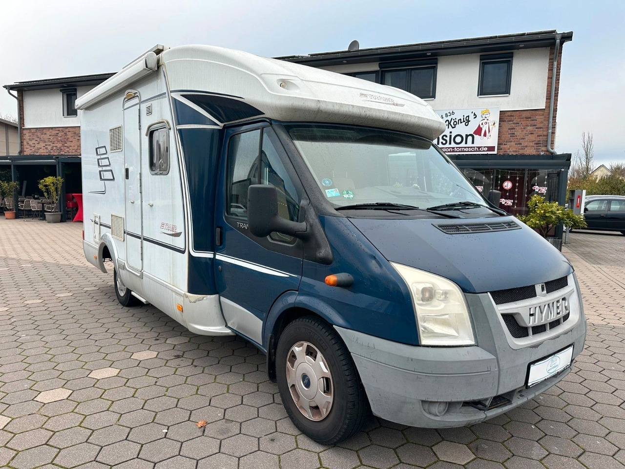 HYMER / ERIBA / HYMERCAR TRAMP T 572 CL/Festbett/Klima/Markise HYMER / ERIBA / HYMERCAR TRAMP T 572 CL/Festbett/Klima/Markise - Полуинтегрированный автодом: фото 2 HYMER / ERIBA / HYMERCAR TRAMP T 572 CL/Festbett/Klima/Markise HYMER / ERIBA / HYMERCAR TRAMP T 572 CL/Festbett/Klima/Markise - Полуинтегрированный автодом: фото 2