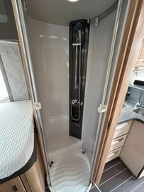 Полуинтегрированный автодом Knaus Sky TI 700 MEG Platinum Selection/Einzelbetten: фото 20