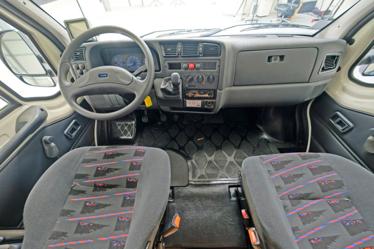 TEC Rotec A 560 R/Rundsitzgruppe/Markise/TÜV 2-2026 - Альковный автодом: фото 5 TEC Rotec A 560 R/Rundsitzgruppe/Markise/TÜV 2-2026 - Альковный автодом: фото 5
