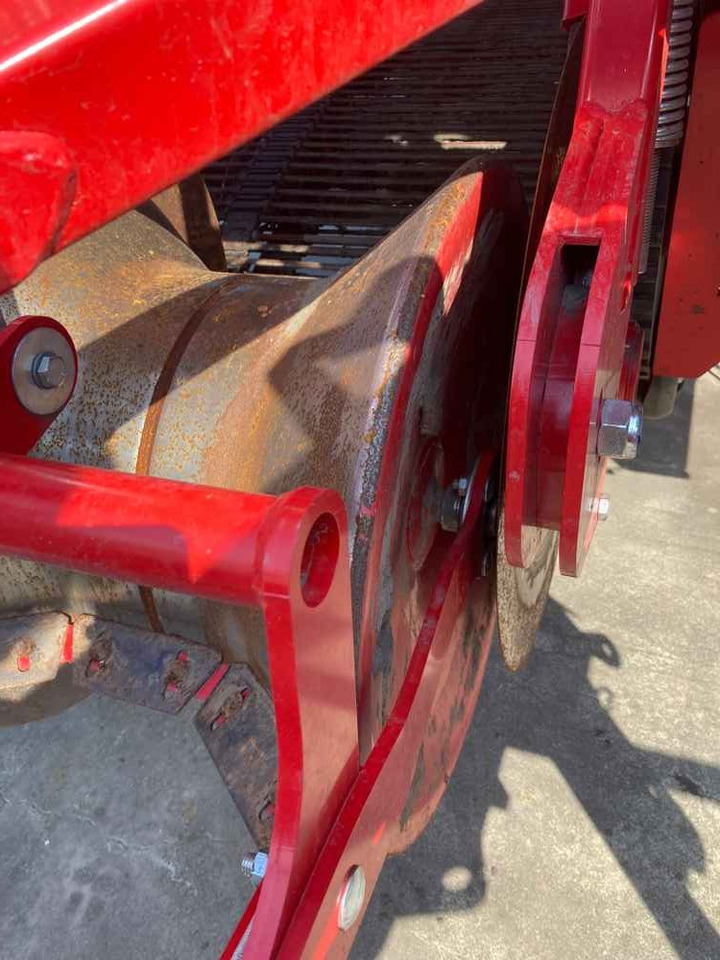 Grimme SE 150-60 UB - Картофелеуборочный комбайн: фото 5 Grimme SE 150-60 UB - Картофелеуборочный комбайн: фото 5