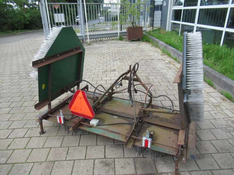 Grasveger 3-PT hef Kunstgras Sleep - Мотоблок: фото 2 Grasveger 3-PT hef Kunstgras Sleep - Мотоблок: фото 2