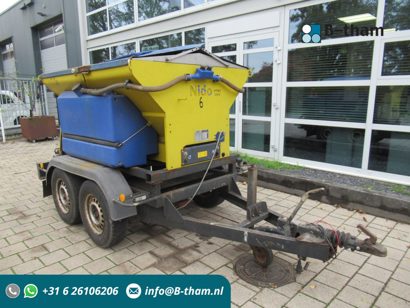 NIDO AWK 2500-1 Stratos B11L-18 ACLN280 1,1M3 + 500L Zoutstrooier Salzstreuer - Разбрасыватель песка/ Соли: фото 1 NIDO AWK 2500-1 Stratos B11L-18 ACLN280 1,1M3 + 500L Zoutstrooier Salzstreuer - Разбрасыватель песка/ Соли: фото 1