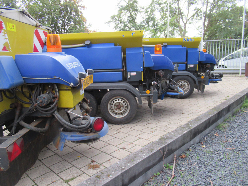 NIDO AWK 2500-1 Stratos B11L-18 ACLN280 1,1M3 + 500L Zoutstrooier Salzstreuer - Разбрасыватель песка/ Соли: фото 5 NIDO AWK 2500-1 Stratos B11L-18 ACLN280 1,1M3 + 500L Zoutstrooier Salzstreuer - Разбрасыватель песка/ Соли: фото 5