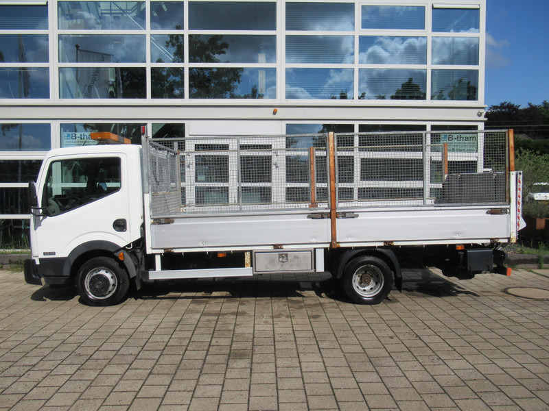 Nissan Cabstar 150.35 3.0TDci 110KW + DHollandia Laadklep - Малотоннажный бортовой грузовик: фото 2 Nissan Cabstar 150.35 3.0TDci 110KW + DHollandia Laadklep - Малотоннажный бортовой грузовик: фото 2