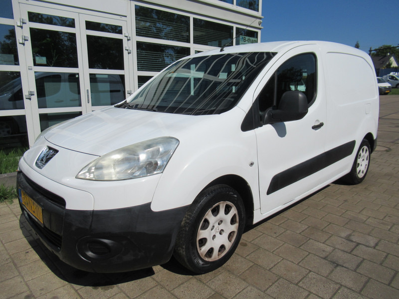 Peugeot Partner 122 1.6 HDI L1XT Pro+ AIRCO 3-Zitpl./Seats - Легковой фургон: фото 3 Peugeot Partner 122 1.6 HDI L1XT Pro+ AIRCO 3-Zitpl./Seats - Легковой фургон: фото 3