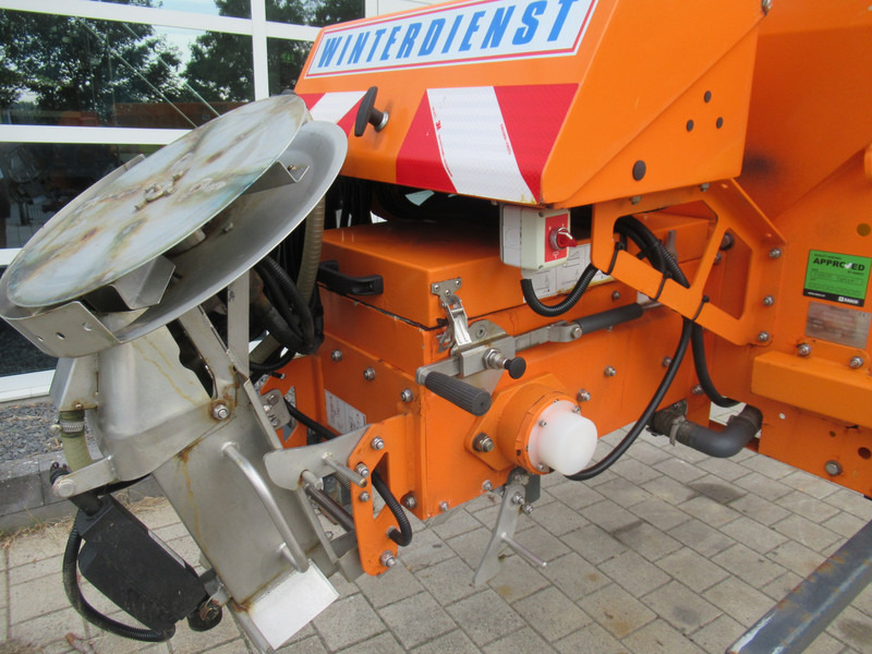 RASCO SOLID TG 0.85 VHP20 0.85M3 + 480L Salz Salt Spreader ROTACIJSKI POSIPAC - Разбрасыватель песка/ Соли: фото 3 RASCO SOLID TG 0.85 VHP20 0.85M3 + 480L Salz Salt Spreader ROTACIJSKI POSIPAC - Разбрасыватель песка/ Соли: фото 3