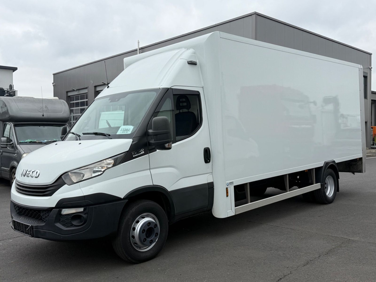 Iveco Daily 70C18 HiMatic / Luft/ Lbw./ Klima/ E6/ Top - Фургон с закрытым кузовом: фото 2 Iveco Daily 70C18 HiMatic / Luft/ Lbw./ Klima/ E6/ Top - Фургон с закрытым кузовом: фото 2