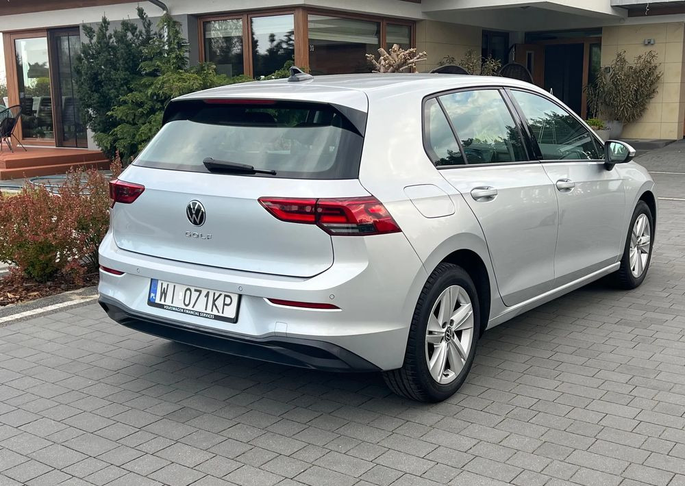 Volkswagen Golf VIII 1.0 TSI Active - Легковой автомобиль: фото 1 Volkswagen Golf VIII 1.0 TSI Active - Легковой автомобиль: фото 1