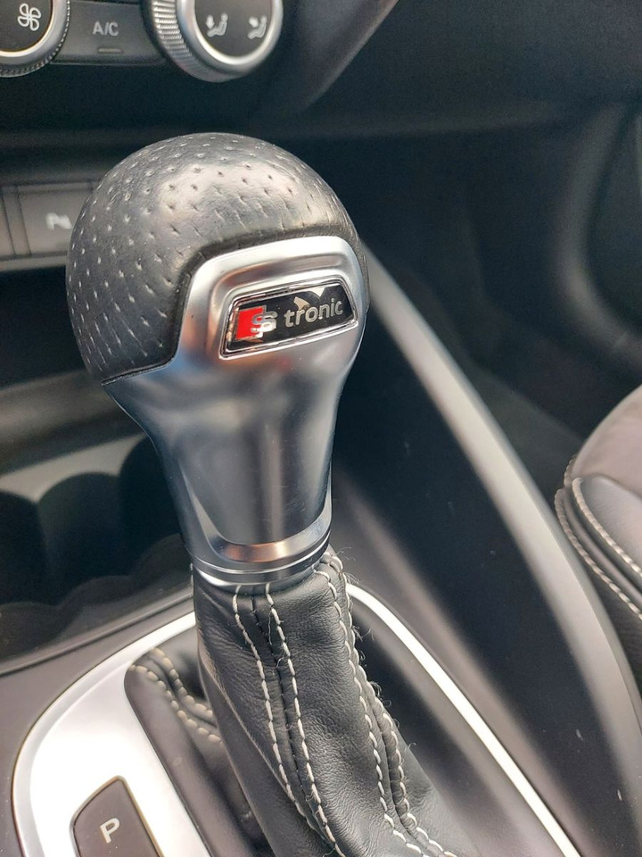 Седан Audi A1 Sportback sport S-Line Pano Bose Xenon DAB: фото 30