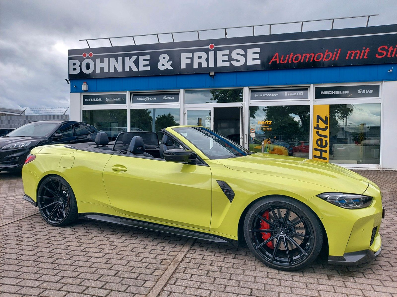 BMW M4 Cabrio G83 xDrive Competition M-Sport H&K - Легковой автомобиль: фото 1 BMW M4 Cabrio G83 xDrive Competition M-Sport H&K - Легковой автомобиль: фото 1