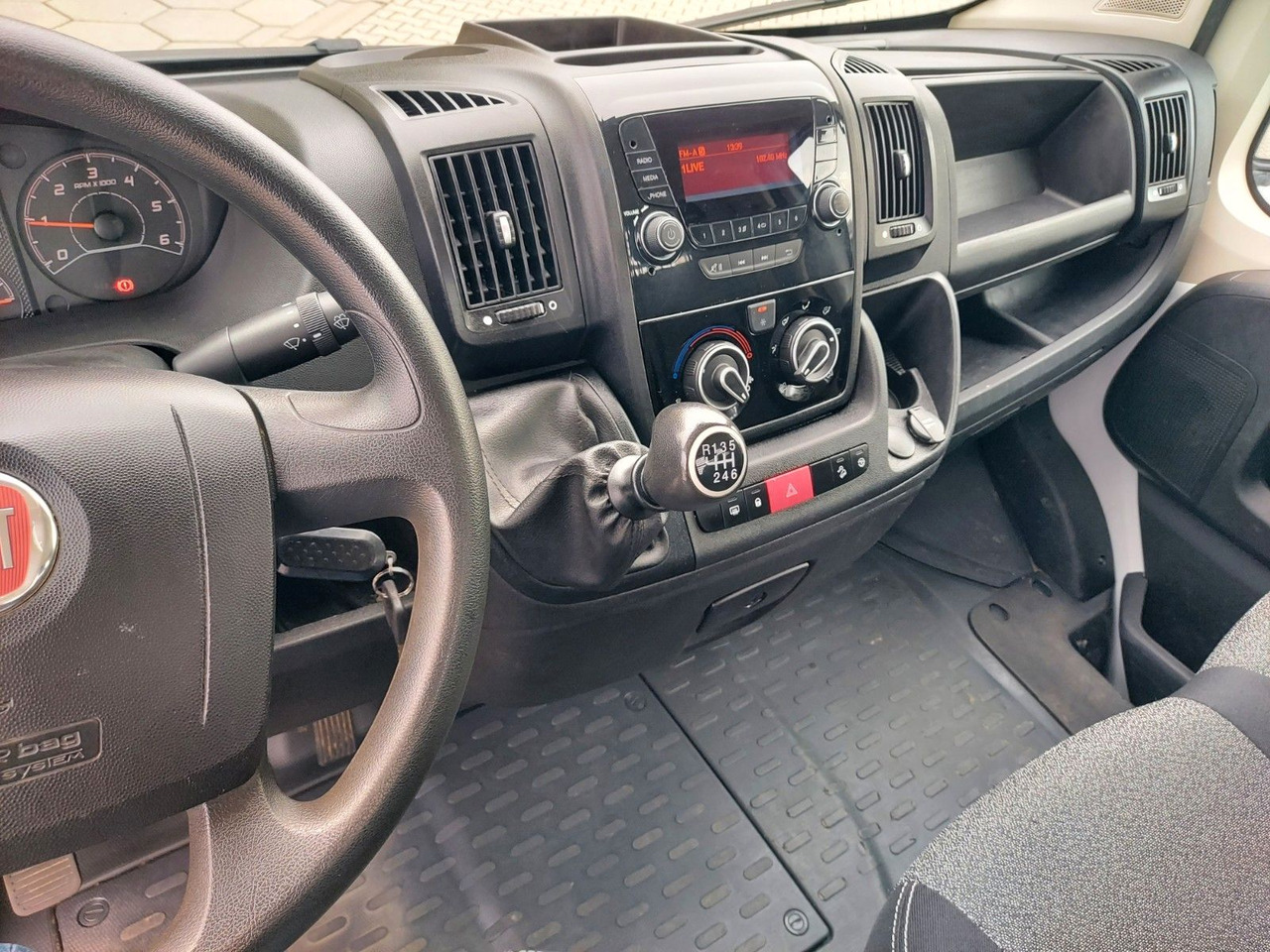 Малотоннажный бортовой грузовик Fiat Ducato Maxi Pritsche 35 180 L5 Pritsche: фото 10