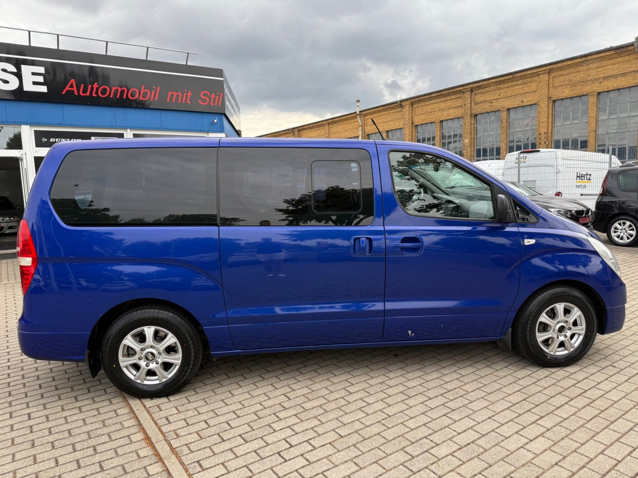 Hyundai H-1 Travel Comfort 8 SITZER KLIMAA. STANDHEIZUNG - Пассажирский фургон: фото 3 Hyundai H-1 Travel Comfort 8 SITZER KLIMAA. STANDHEIZUNG - Пассажирский фургон: фото 3