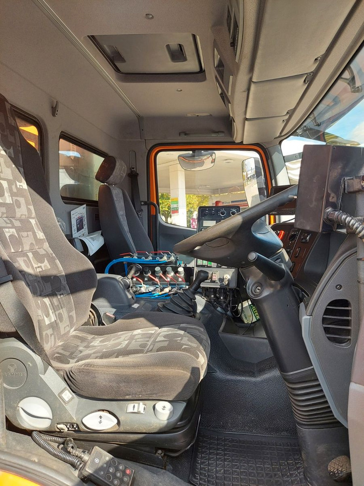 Mercedes-Benz Atego 2 6-Zyl. 4x2 1324 Schmidt SK 600 Klima в лизинг Mercedes-Benz Atego 2 6-Zyl. 4x2 1324 Schmidt SK 600 Klima: фото 23