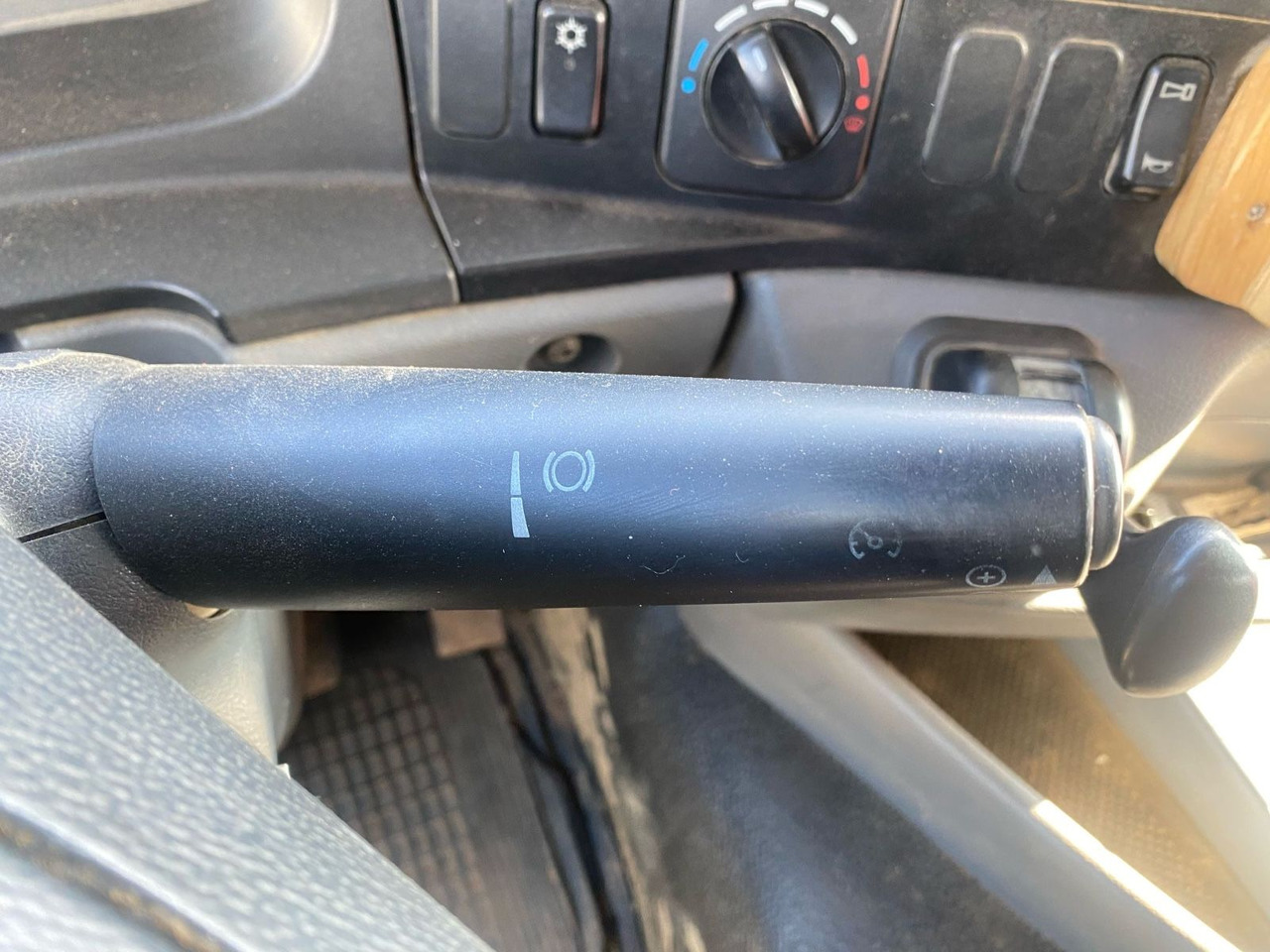 Mercedes-Benz Axor 2 C 4-Achser 3243 8x4 Kipp RETARDER MEILLER в лизинг Mercedes-Benz Axor 2 C 4-Achser 3243 8x4 Kipp RETARDER MEILLER: фото 14 Mercedes-Benz Axor 2 C 4-Achser 3243 8x4 Kipp RETARDER MEILLER в лизинг Mercedes-Benz Axor 2 C 4-Achser 3243 8x4 Kipp RETARDER MEILLER: фото 14