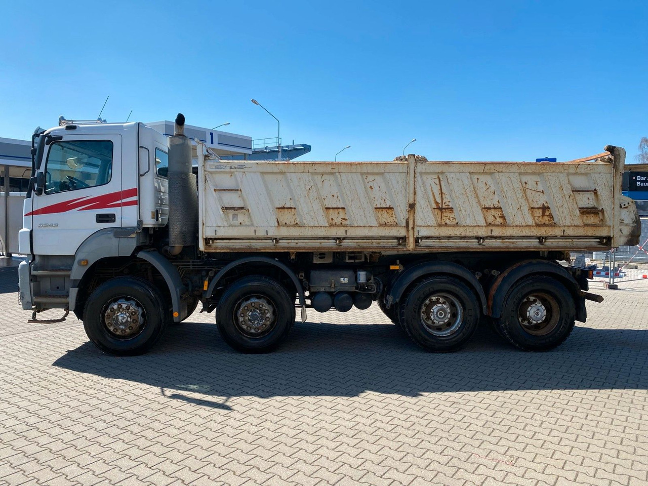 Mercedes-Benz Axor 2 C 4-Achser 3243 8x4 Kipp RETARDER MEILLER в лизинг Mercedes-Benz Axor 2 C 4-Achser 3243 8x4 Kipp RETARDER MEILLER: фото 7 Mercedes-Benz Axor 2 C 4-Achser 3243 8x4 Kipp RETARDER MEILLER в лизинг Mercedes-Benz Axor 2 C 4-Achser 3243 8x4 Kipp RETARDER MEILLER: фото 7