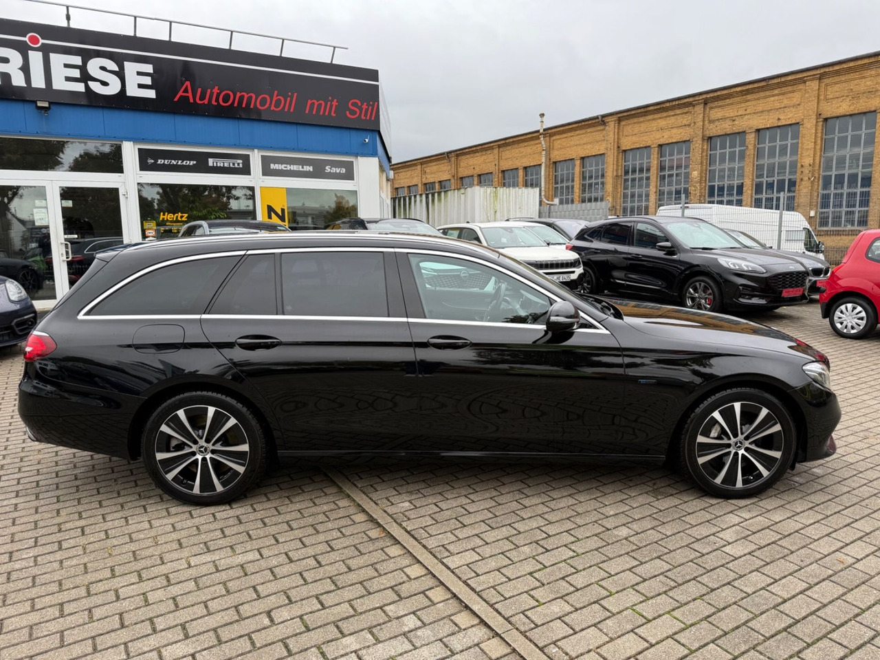 Mercedes-Benz E -Klasse T-Modell E 300 de LED NAVI ACC TEILLED - Универсал: фото 3 Mercedes-Benz E -Klasse T-Modell E 300 de LED NAVI ACC TEILLED - Универсал: фото 3