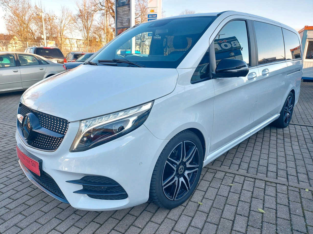 Mercedes-Benz V 250 AVANTGARDE EDITION AMG lang - Пассажирский фургон: фото 5 Mercedes-Benz V 250 AVANTGARDE EDITION AMG lang - Пассажирский фургон: фото 5